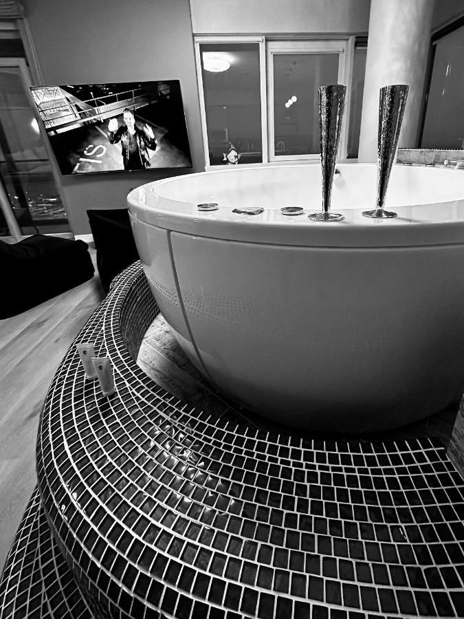 Apartmán sky FLAT jacuzzi 27 FLOOR Klaipėda Exteriér fotografie